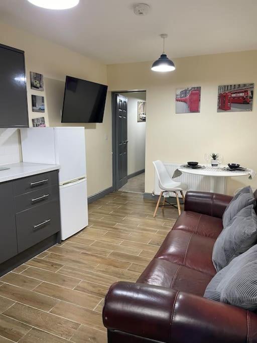 Modern 2 Bedroom Apartment In Derby City Centre Luaran gambar