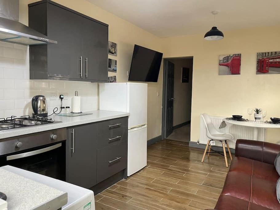 Modern 2 Bedroom Apartment In Derby City Centre Luaran gambar